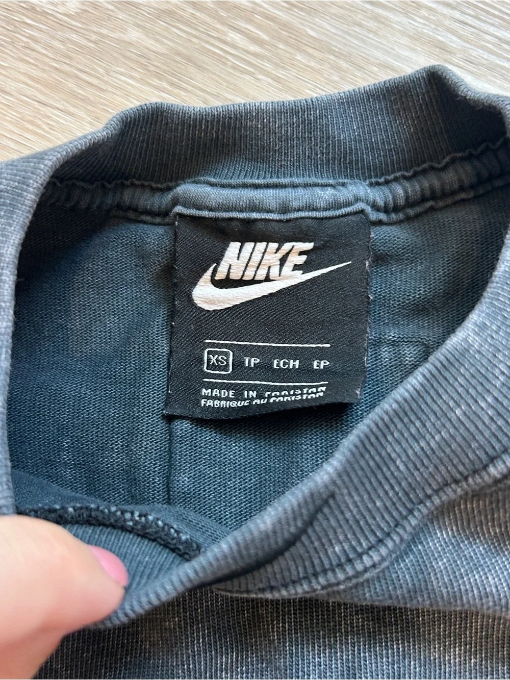 Nike acid wash navy cropped tank top in XS